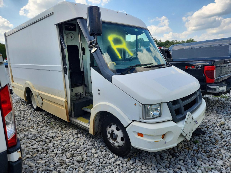 Isuzu NPR 2018 — Copart