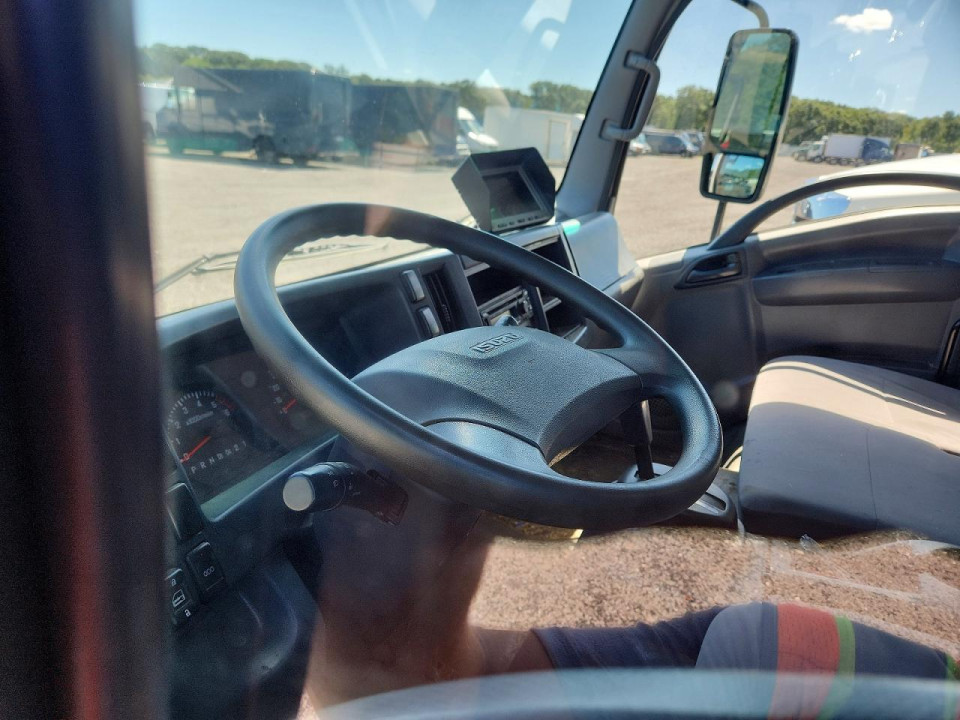 Isuzu NPR 2018 — Copart