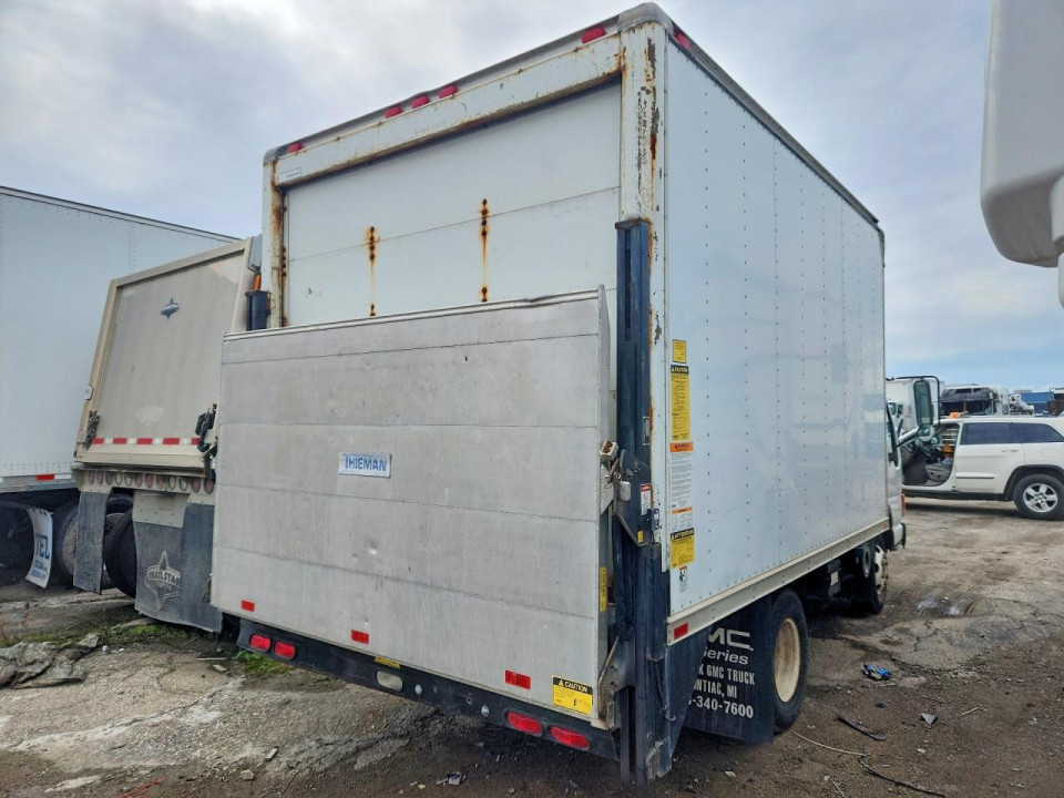 Isuzu NPR 2004 — Copart