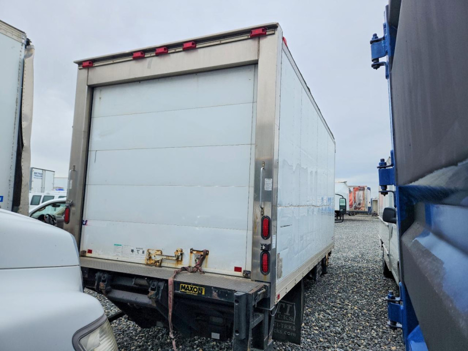Isuzu NPR 2011 — Copart