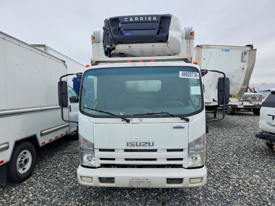 Isuzu NPR 2011 — Copart