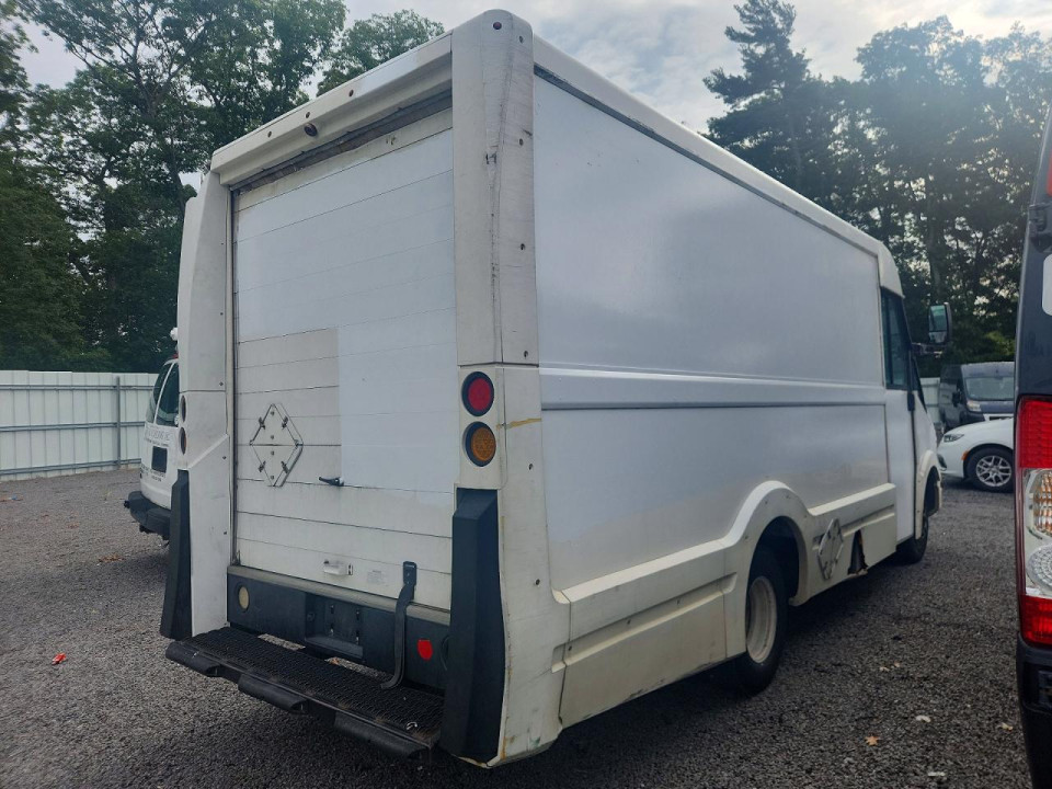 Isuzu NPR 2013 — Copart