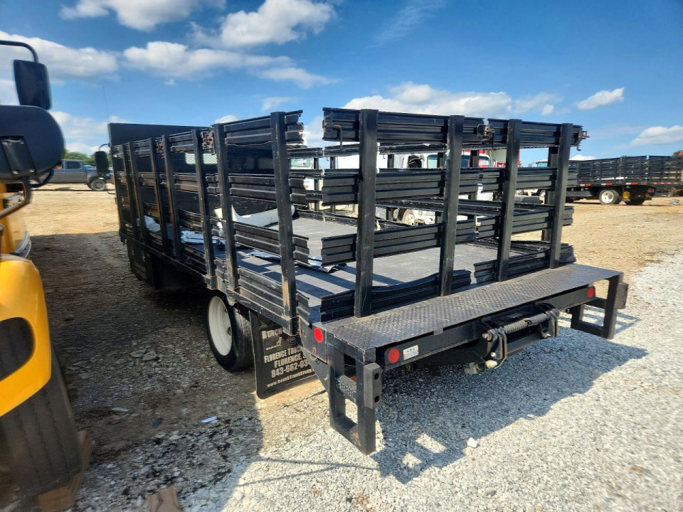 Isuzu NPR 2024 — Copart