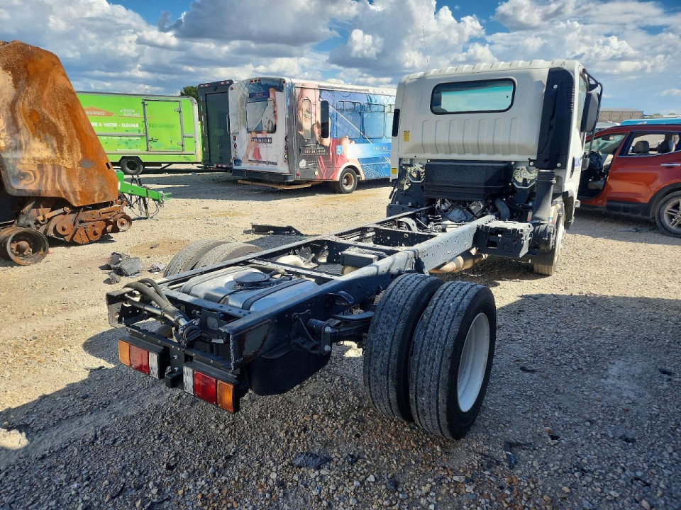Isuzu NPR 2024 — Copart