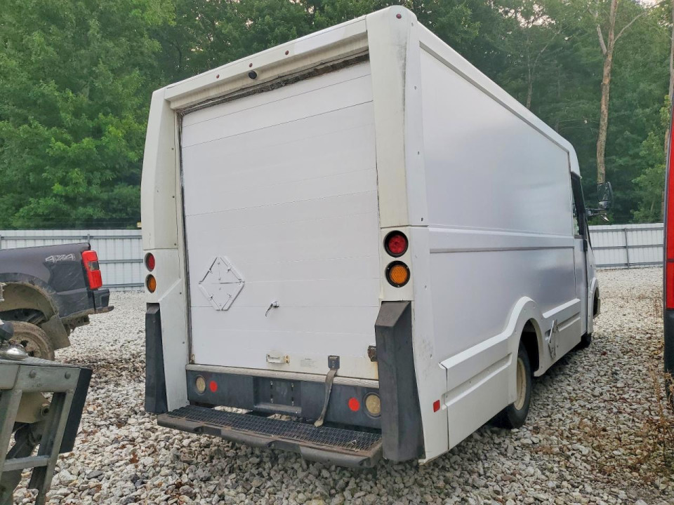 Isuzu NPR 2013 — Copart