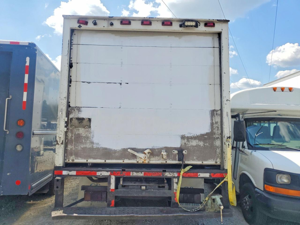 Isuzu NPR 2005 — Copart