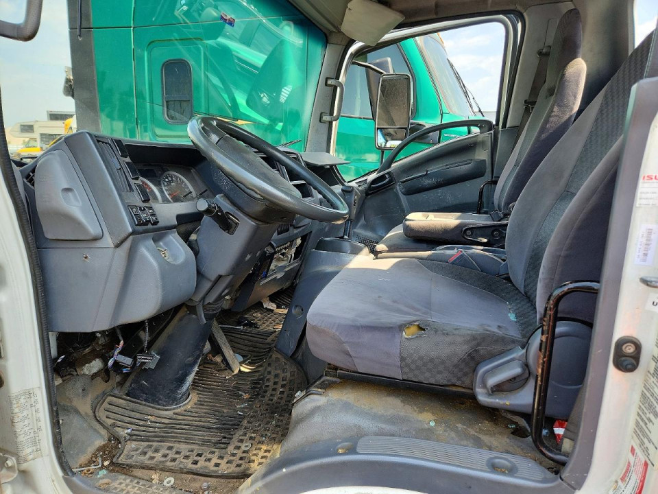 Isuzu NPR 2015 — Copart