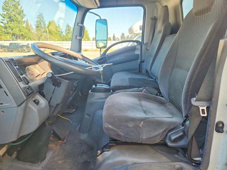 Isuzu NPR 2011 — Copart