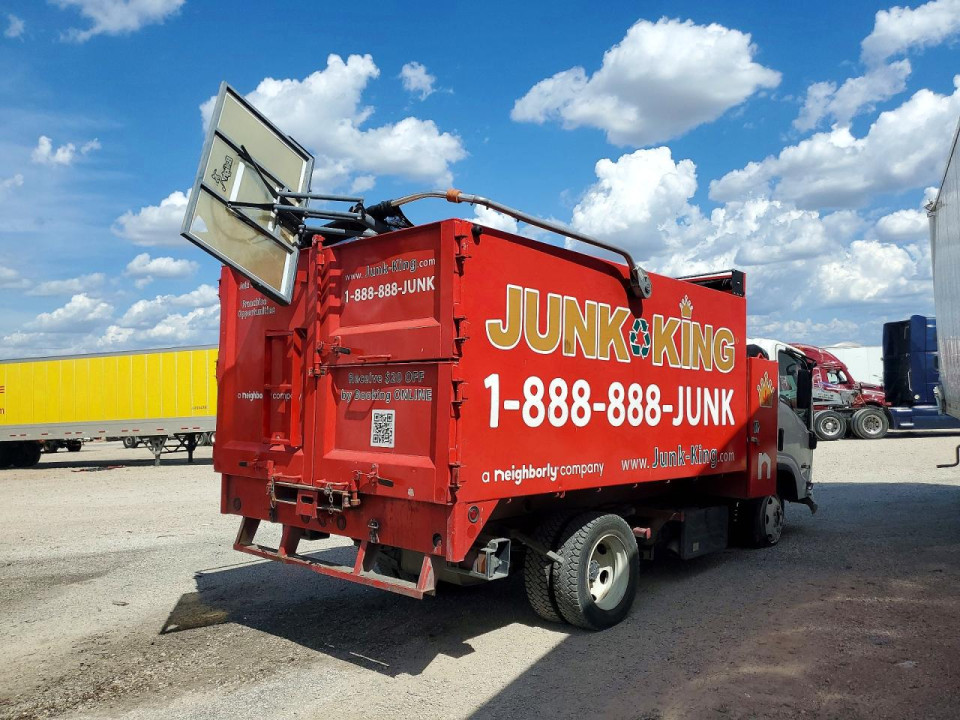 Isuzu NPR 2023 — Copart