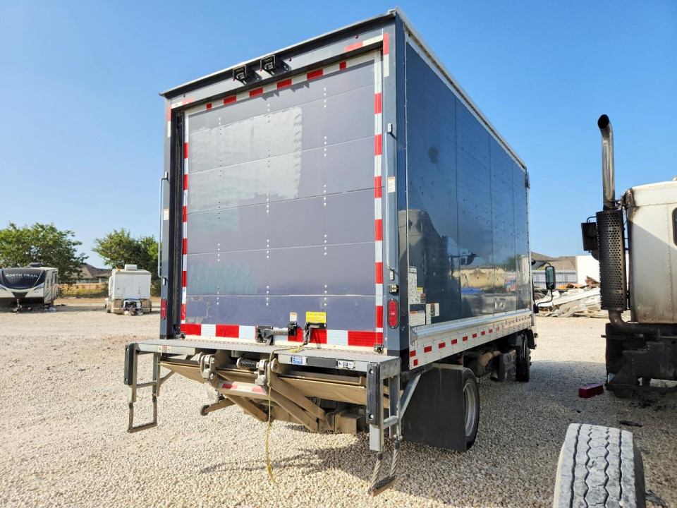 Isuzu NPR 2022 — Copart