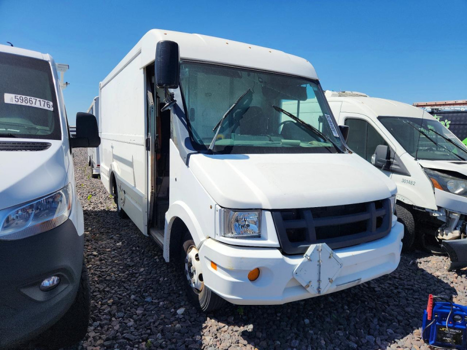 Isuzu NPR 2013 — Copart