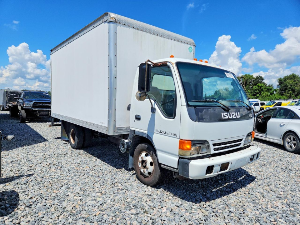 Isuzu NPR 2004 — Copart