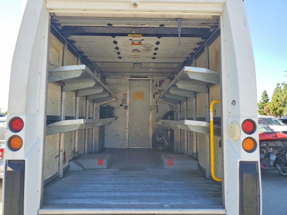 Isuzu NPR 2015 — Copart