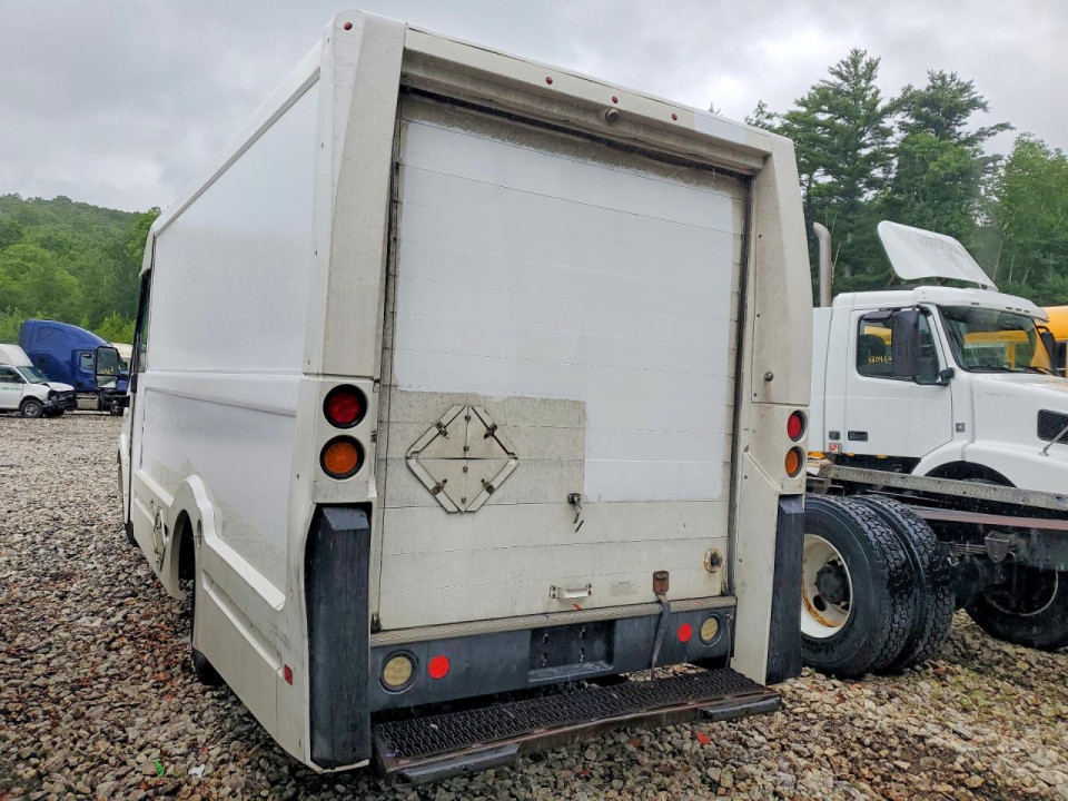 Isuzu NPR 2013 — Copart