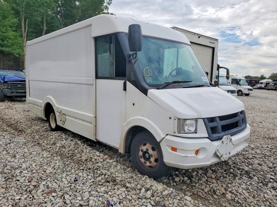 Isuzu NPR 2013 — Copart