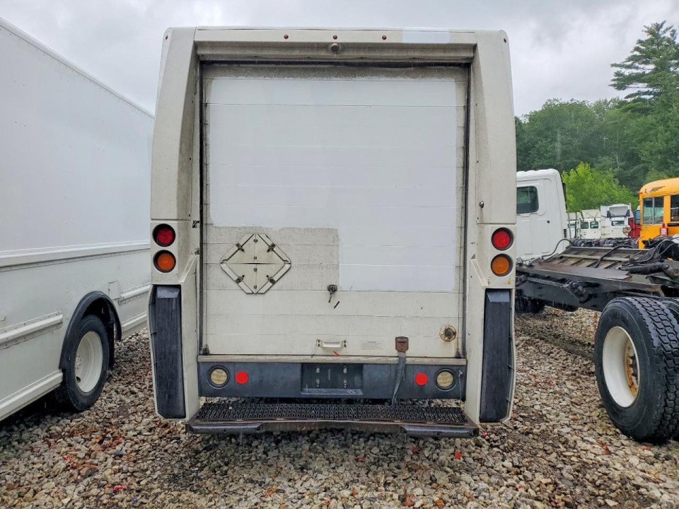 Isuzu NPR 2013 — Copart