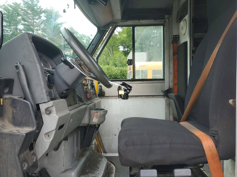 Isuzu NPR 2013 — Copart