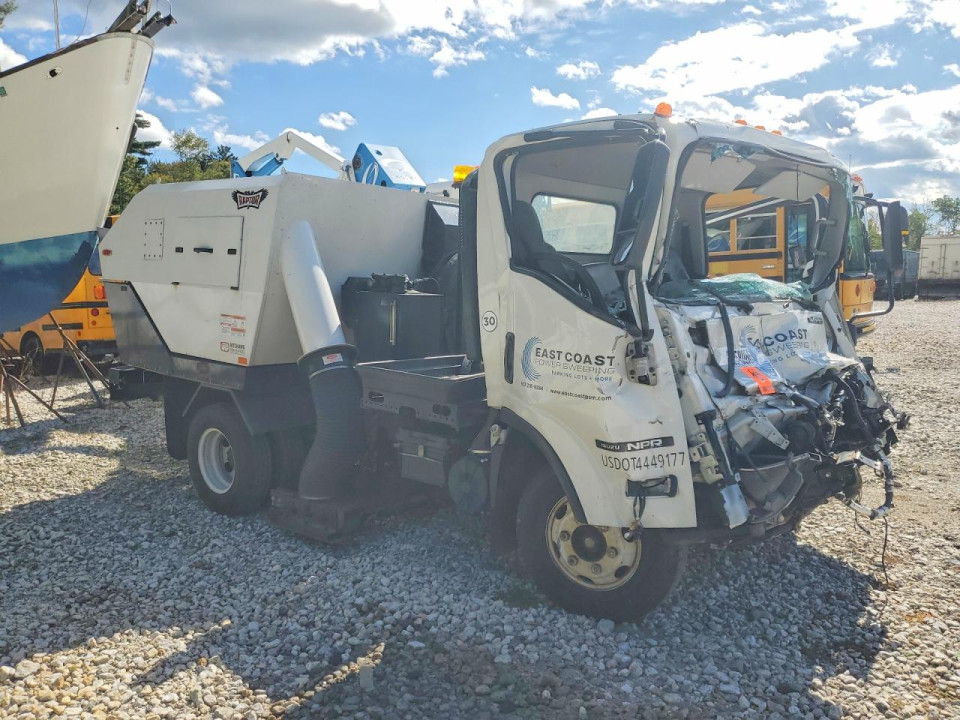 Isuzu NPR 2024 — Copart