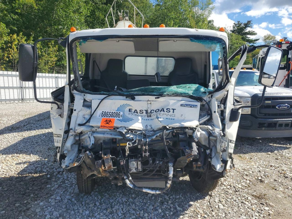 Isuzu NPR 2024 — Copart