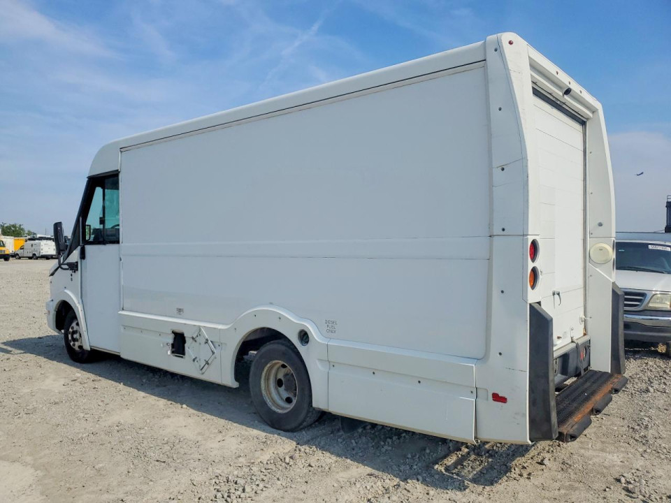 Isuzu NPR 2018 — Copart