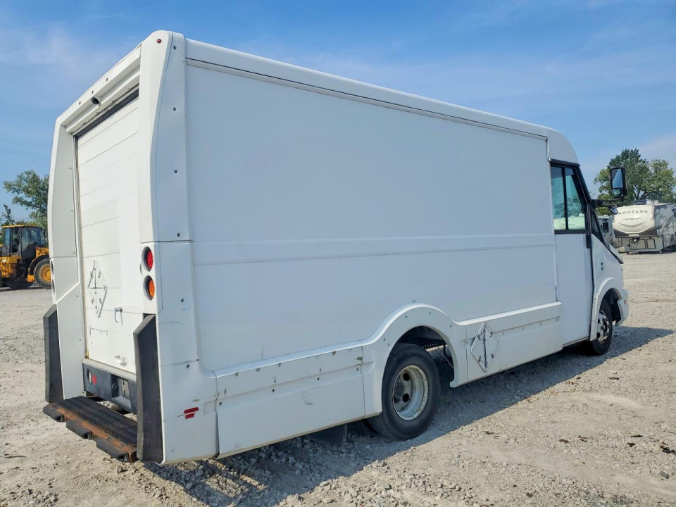 Isuzu NPR 2018 — Copart