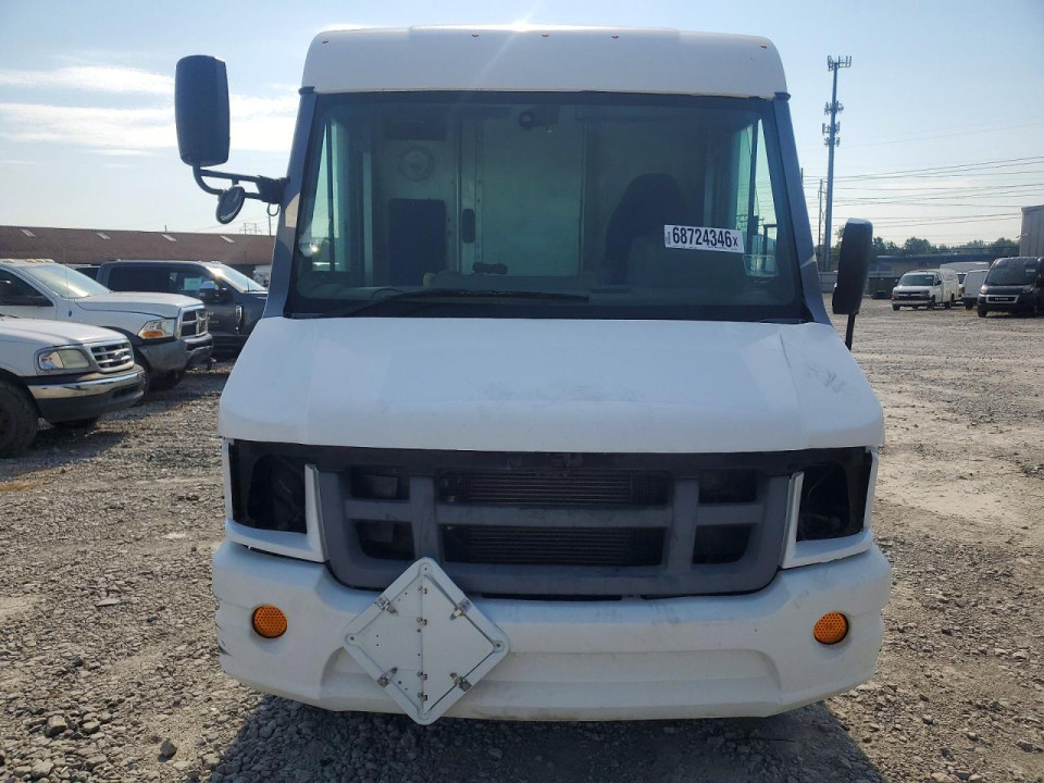 Isuzu NPR 2018 — Copart