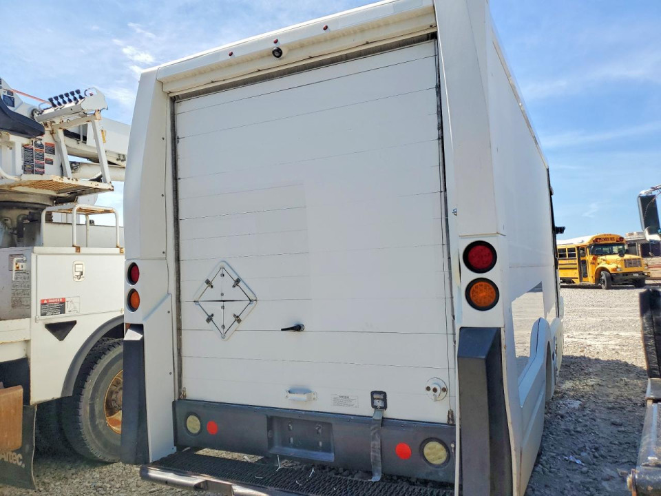 Isuzu NPR 2016 — Copart