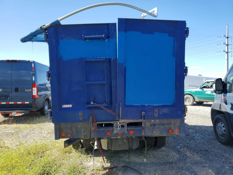 Isuzu NPR 2024 — Copart