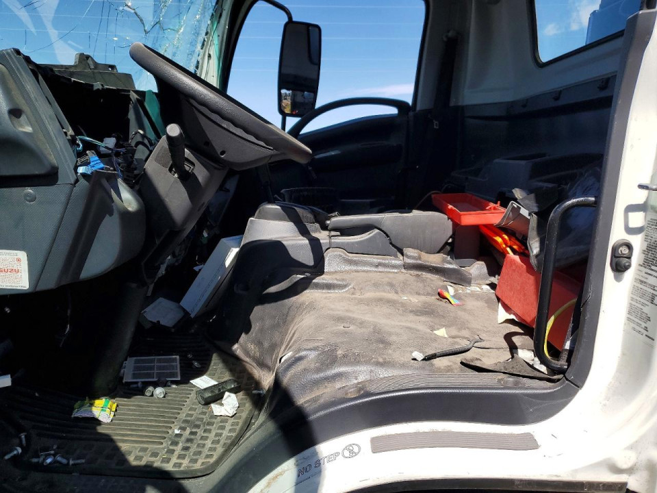 Isuzu NPR 2024 — Copart