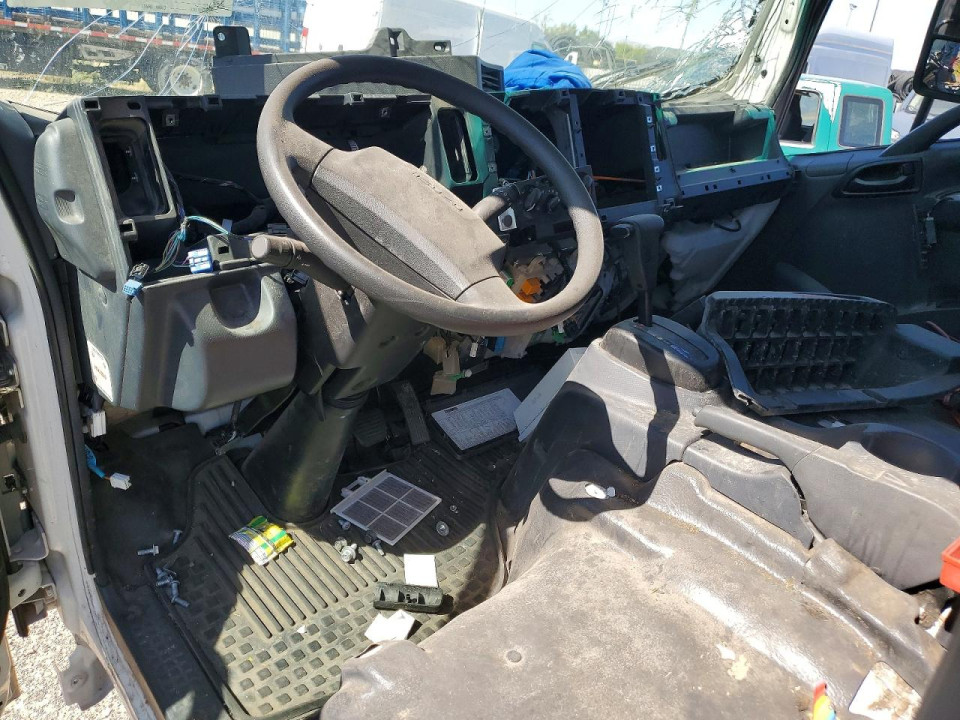Isuzu NPR 2024 — Copart
