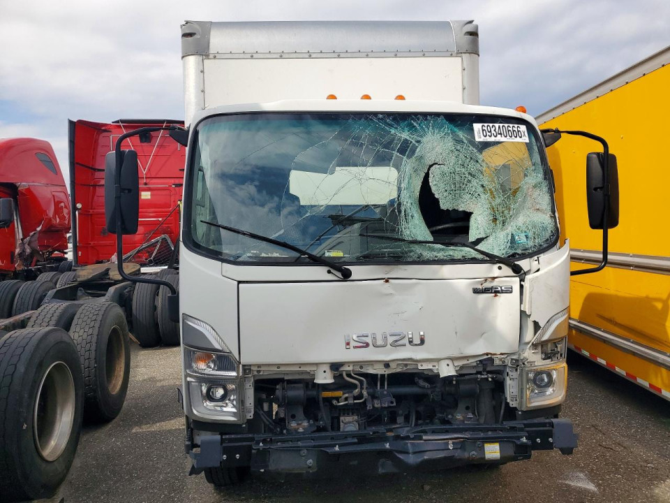 Isuzu NPR 2023 — Copart