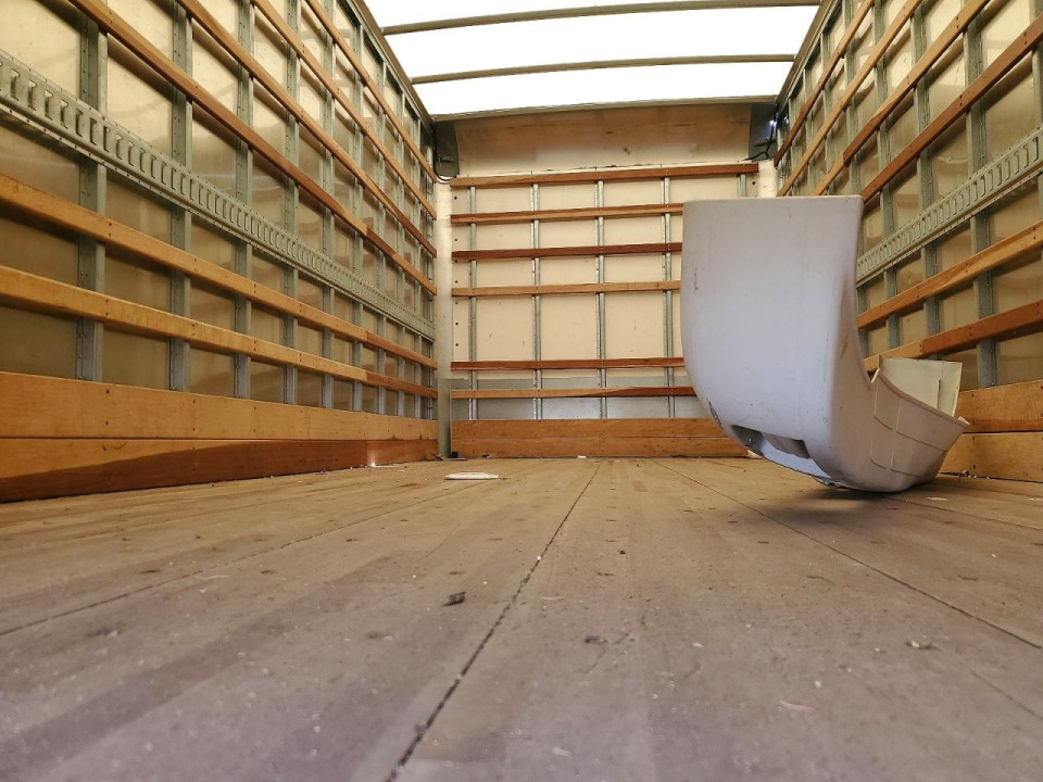 Isuzu NPR 2023 — Copart