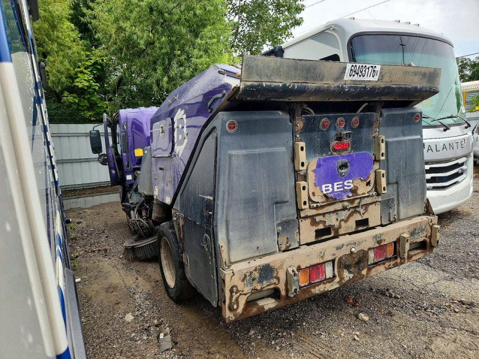 Isuzu NPR 2015 — Copart