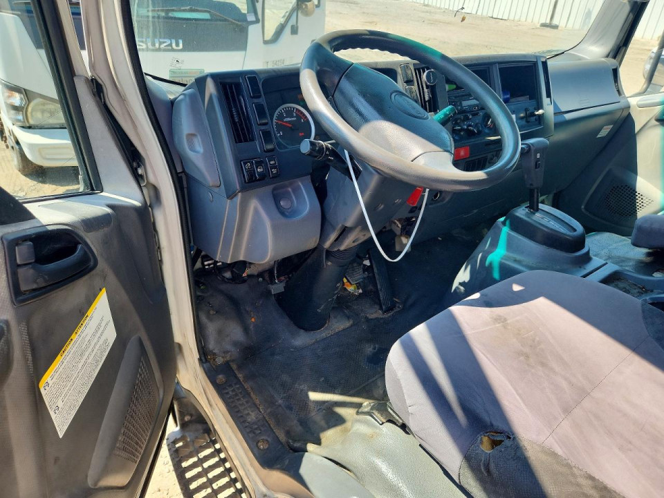 Isuzu NPR 2015 — Copart