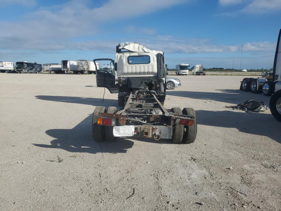 Isuzu NPR 2021 — Copart