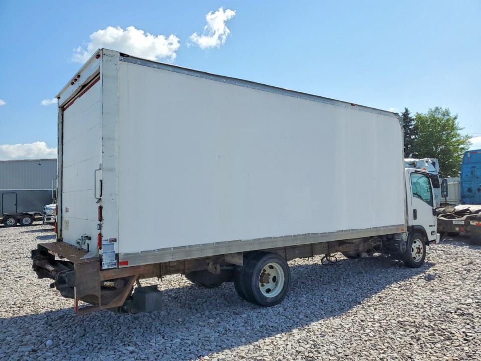 Isuzu NQR BOX TRUCK 2017 — Copart