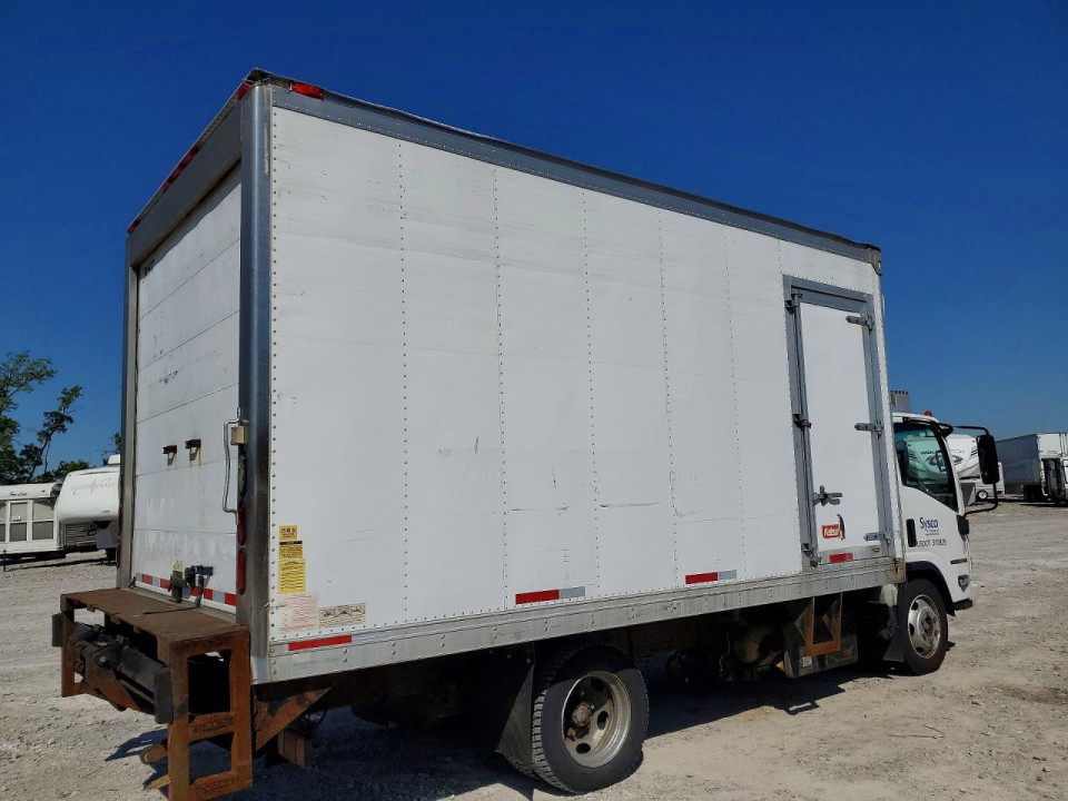 Isuzu NQR 2016 — Copart