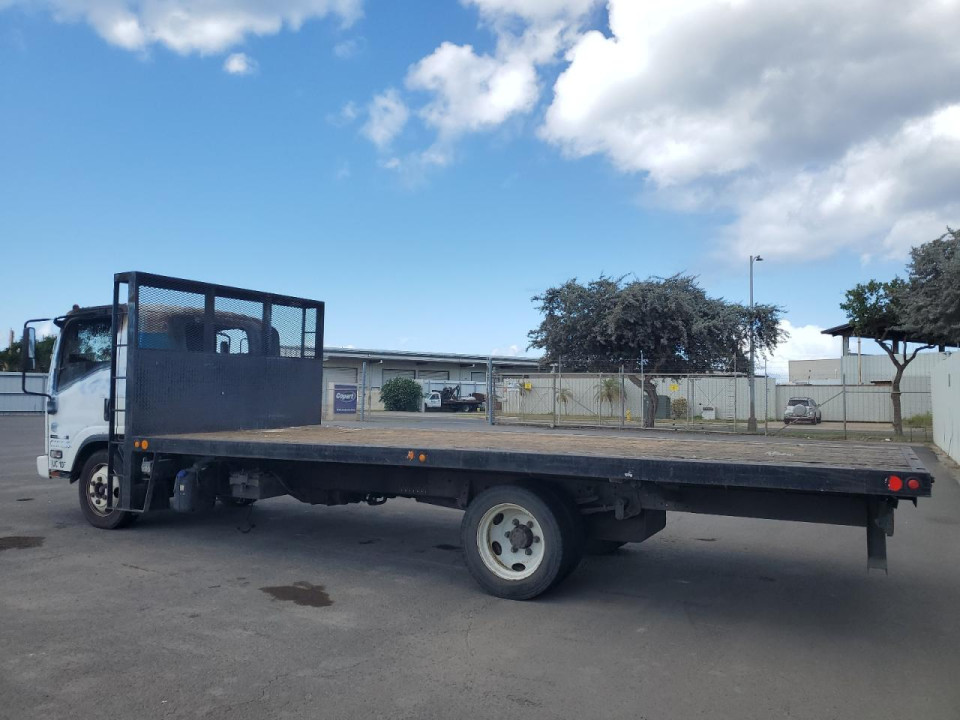Isuzu NQR 2015 — Copart