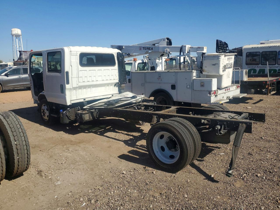 Isuzu NQR 2023 — Copart