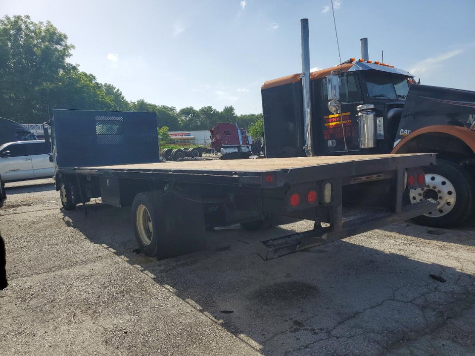 Isuzu NQR 2016 — Copart