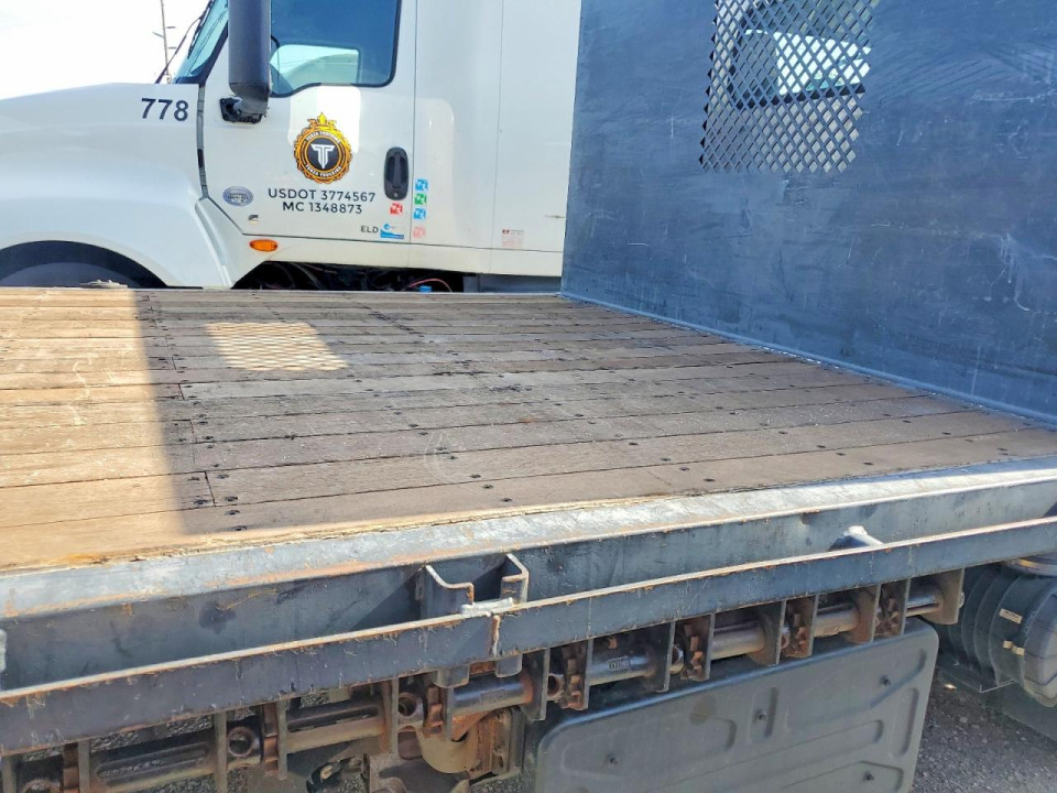 Isuzu NQR 2016 — Copart