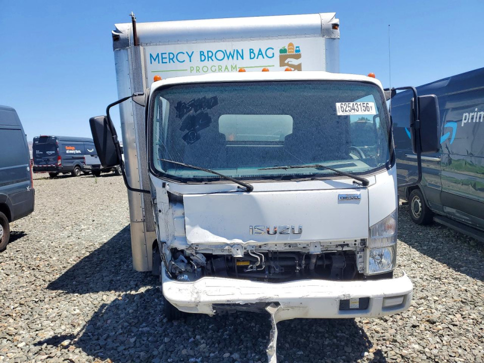 Isuzu NQR 2017 — Copart