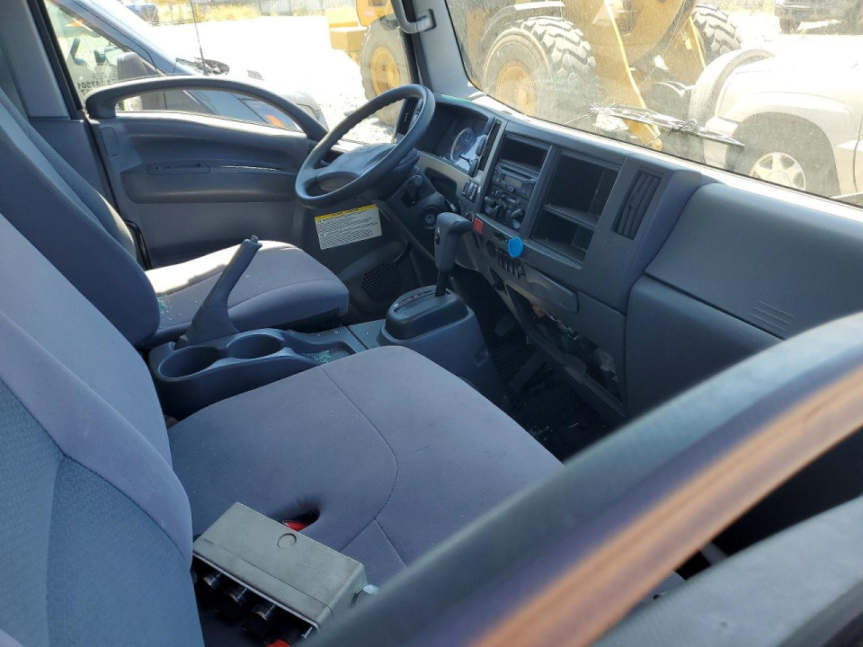 Isuzu NQR 2017 — Copart