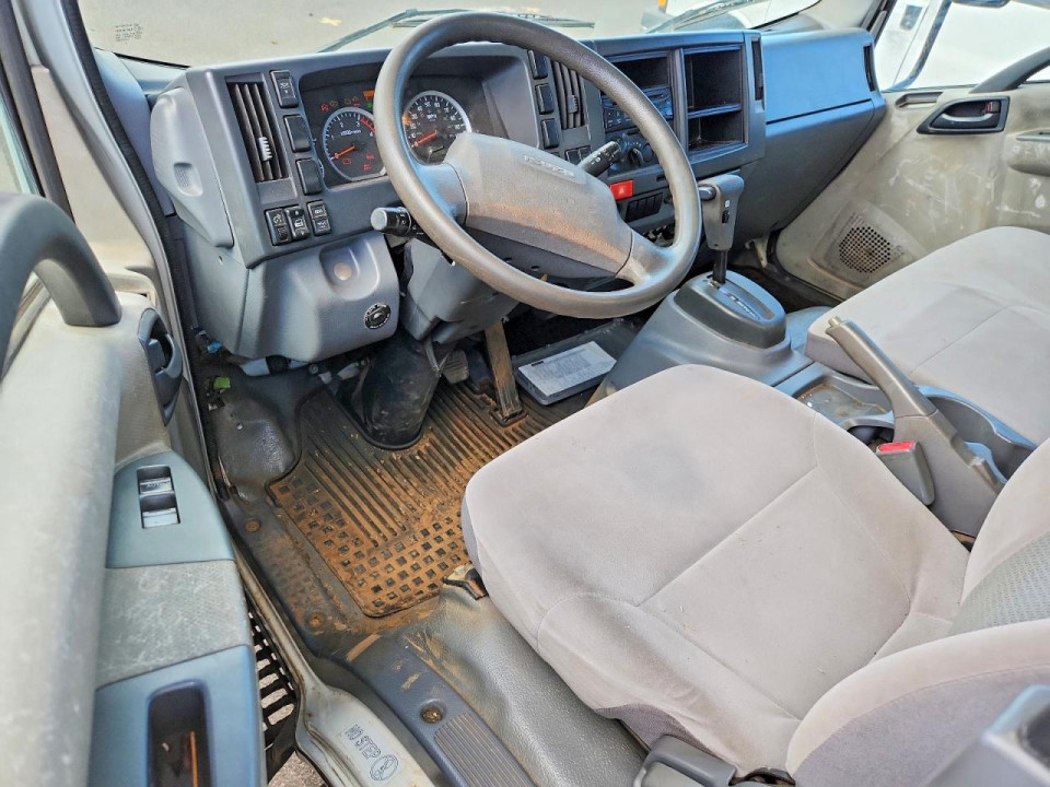 Isuzu NQR 2017 — Copart
