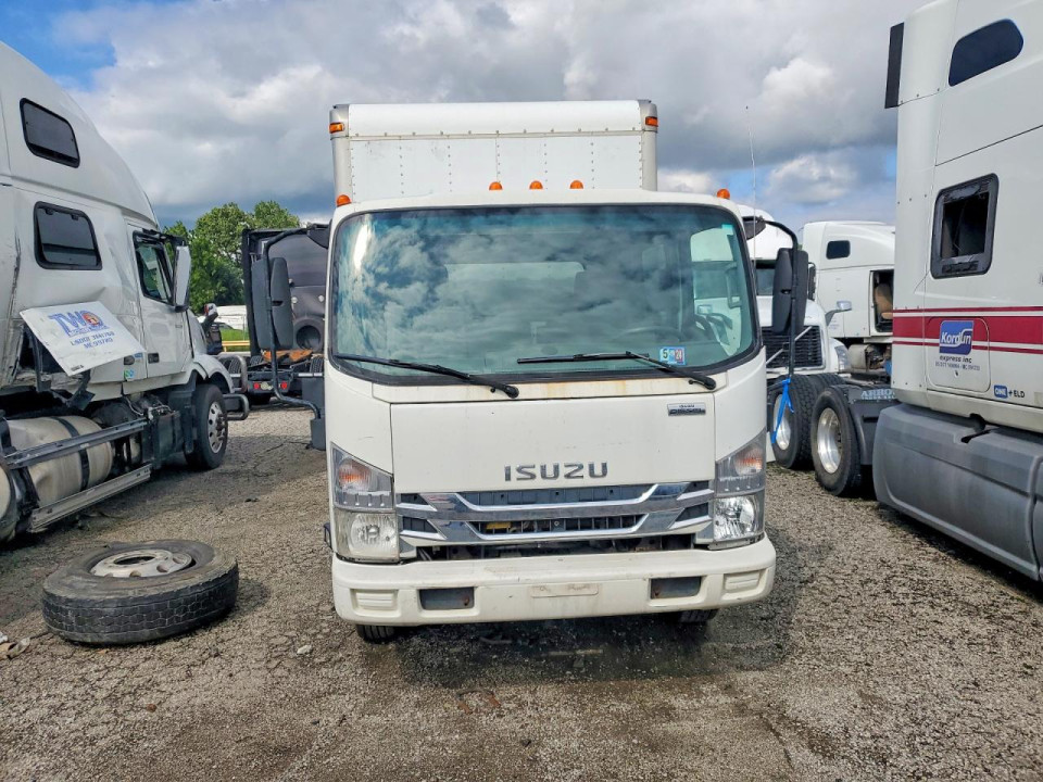 Isuzu NQR 2016 — Copart