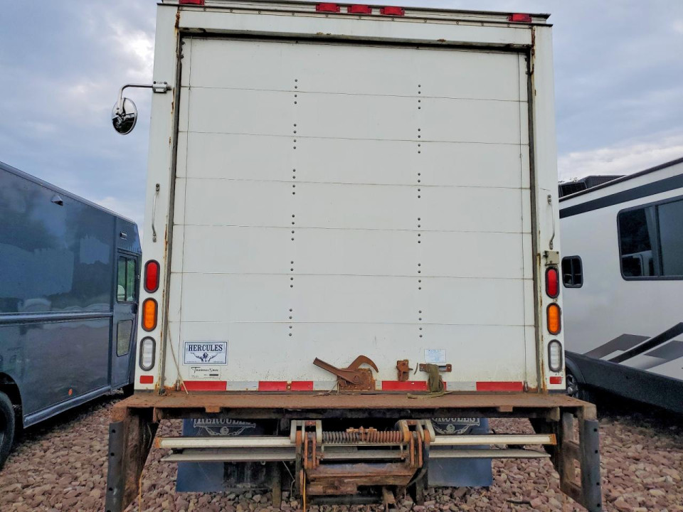 Isuzu NQR 2018 — Copart
