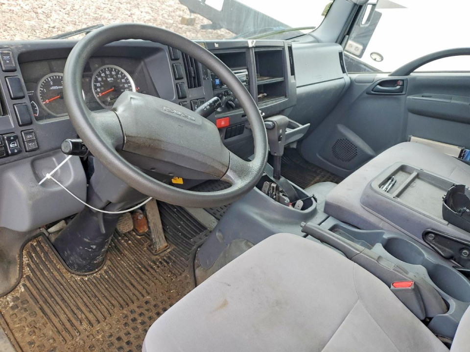 Isuzu NQR 2018 — Copart