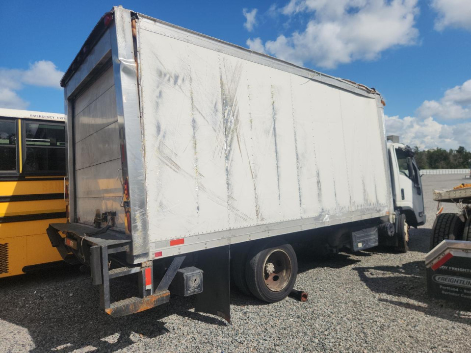 Isuzu NQR 2013 — Copart