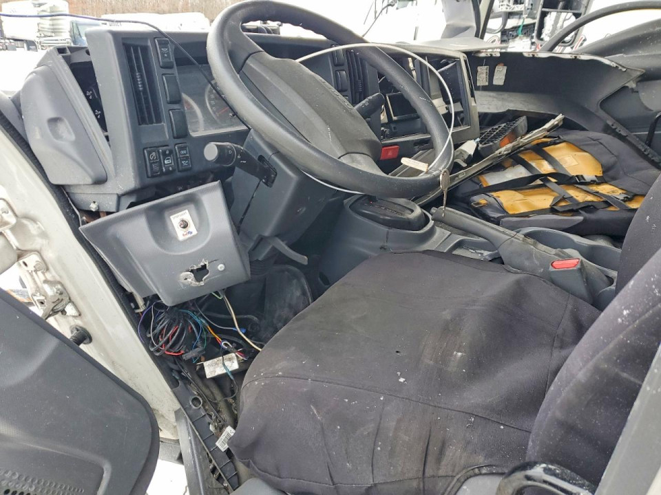 Isuzu NRR BOX TRUCK 2020 — Copart