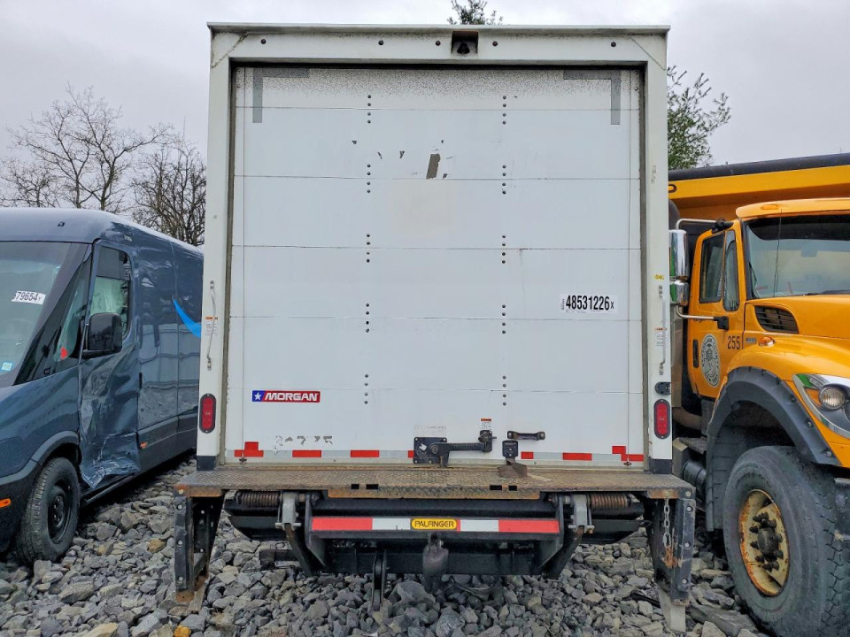 Isuzu NRR BOX TRUCK 2022 — Copart
